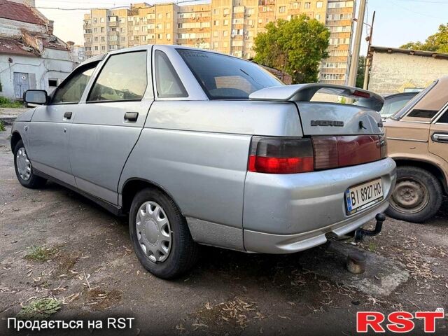 Серый ВАЗ 2110, объемом двигателя 1.5 л и пробегом 180 тыс. км за 1650 $, фото 2 на Automoto.ua