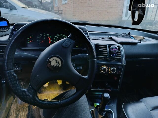 Серый ВАЗ 2110, объемом двигателя 1.5 л и пробегом 315 тыс. км за 1500 $, фото 2 на Automoto.ua