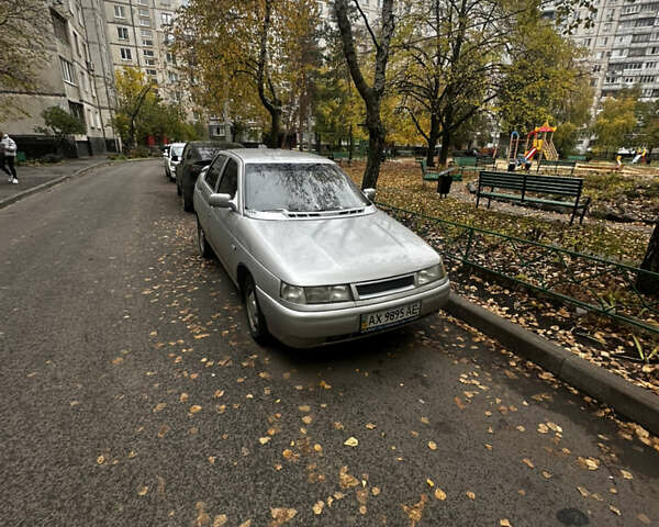 Серый ВАЗ 2110, объемом двигателя 1.6 л и пробегом 180 тыс. км за 2000 $, фото 3 на Automoto.ua