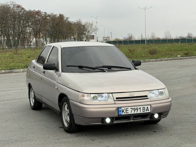 Серый ВАЗ 2110, объемом двигателя 1.5 л и пробегом 150 тыс. км за 1900 $, фото 1 на Automoto.ua