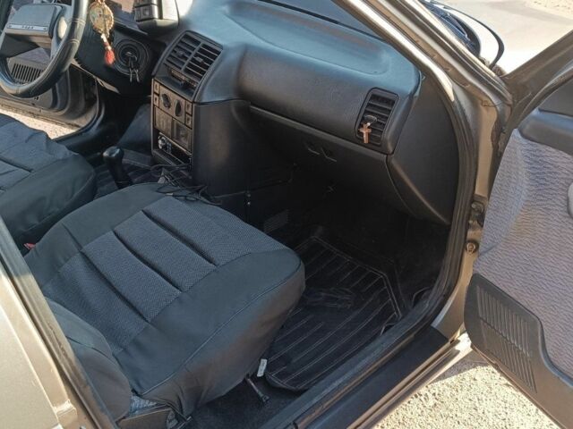 Серый ВАЗ 2110, объемом двигателя 1.5 л и пробегом 223 тыс. км за 1450 $, фото 7 на Automoto.ua