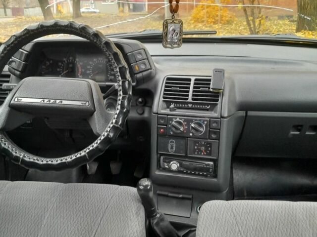 Серый ВАЗ 2110, объемом двигателя 1.5 л и пробегом 215 тыс. км за 1047 $, фото 5 на Automoto.ua