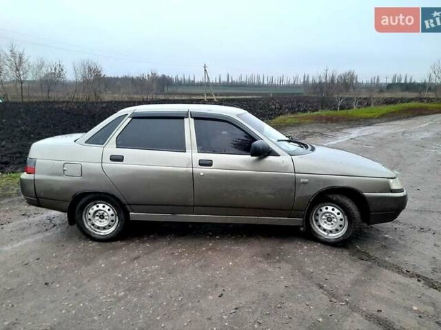 Серый ВАЗ 2110, объемом двигателя 1.5 л и пробегом 300 тыс. км за 2200 $, фото 5 на Automoto.ua