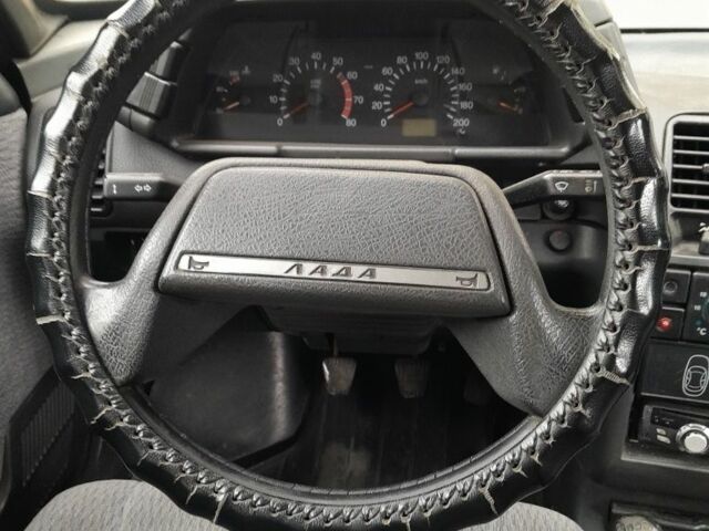 Серый ВАЗ 2110, объемом двигателя 1.5 л и пробегом 215 тыс. км за 1047 $, фото 6 на Automoto.ua