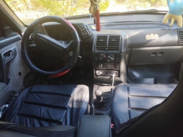 Серый ВАЗ 2110, объемом двигателя 1.5 л и пробегом 300 тыс. км за 2000 $, фото 2 на Automoto.ua