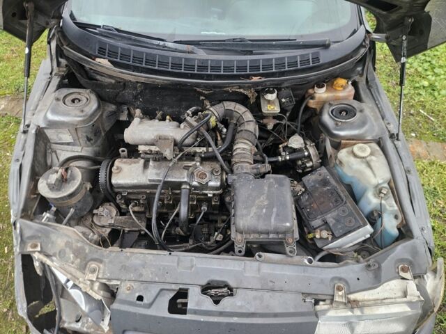 Сірий ВАЗ 2110, об'ємом двигуна 1.6 л та пробігом 260 тис. км за 700 $, фото 2 на Automoto.ua