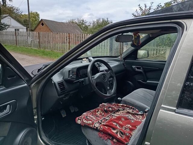 Сірий ВАЗ 2110, об'ємом двигуна 1.5 л та пробігом 200 тис. км за 1000 $, фото 3 на Automoto.ua