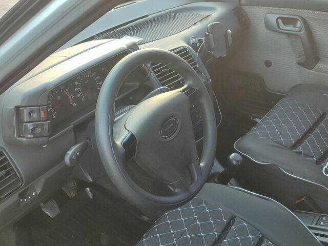 Серый ВАЗ 2110, объемом двигателя 1 л и пробегом 177 тыс. км за 1300 $, фото 5 на Automoto.ua