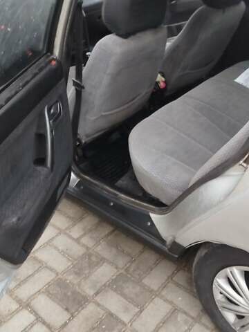 Сірий ВАЗ 2110, об'ємом двигуна 1.5 л та пробігом 168 тис. км за 1950 $, фото 8 на Automoto.ua