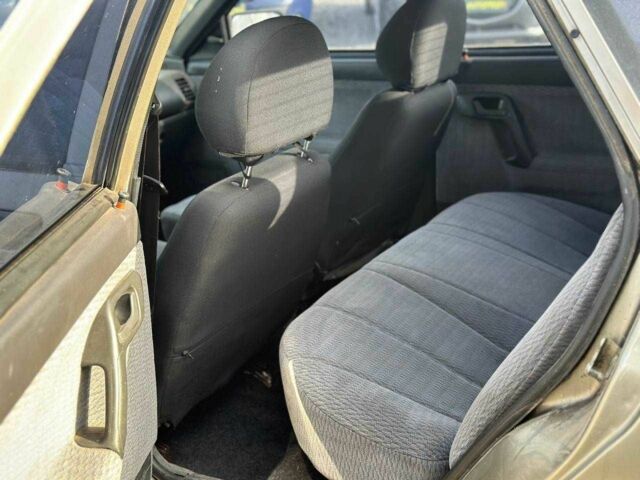 Серый ВАЗ 2110, объемом двигателя 1.5 л и пробегом 250 тыс. км за 1200 $, фото 4 на Automoto.ua