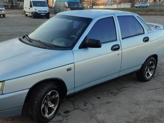 Серый ВАЗ 2110, объемом двигателя 1 л и пробегом 177 тыс. км за 1300 $, фото 2 на Automoto.ua