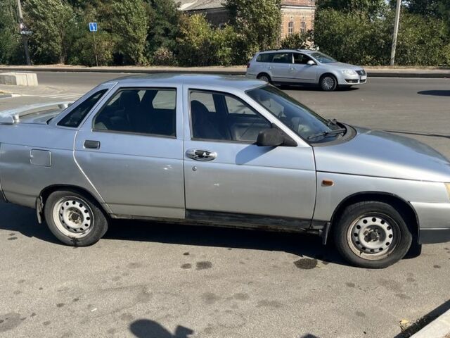 Серый ВАЗ 2110, объемом двигателя 1.5 л и пробегом 227 тыс. км за 1350 $, фото 2 на Automoto.ua