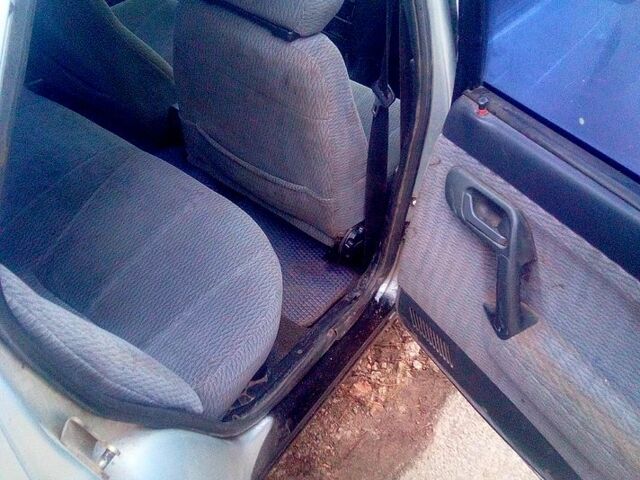 Сірий ВАЗ 2110, об'ємом двигуна 1.5 л та пробігом 320 тис. км за 1750 $, фото 5 на Automoto.ua