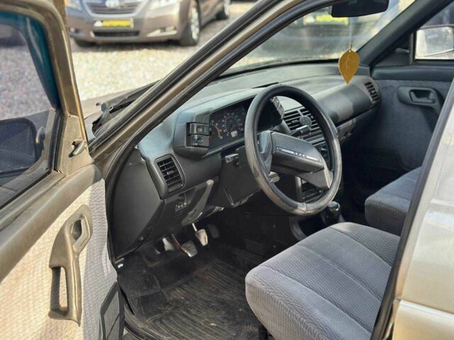 Серый ВАЗ 2110, объемом двигателя 1.5 л и пробегом 250 тыс. км за 1200 $, фото 5 на Automoto.ua