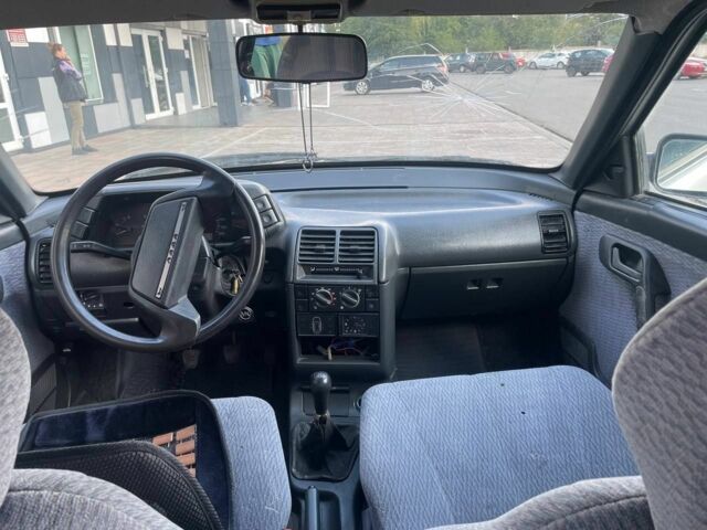 Сірий ВАЗ 2110, об'ємом двигуна 1.5 л та пробігом 277 тис. км за 1020 $, фото 4 на Automoto.ua