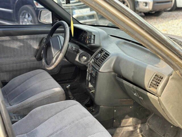 Серый ВАЗ 2110, объемом двигателя 1.5 л и пробегом 250 тыс. км за 1200 $, фото 6 на Automoto.ua