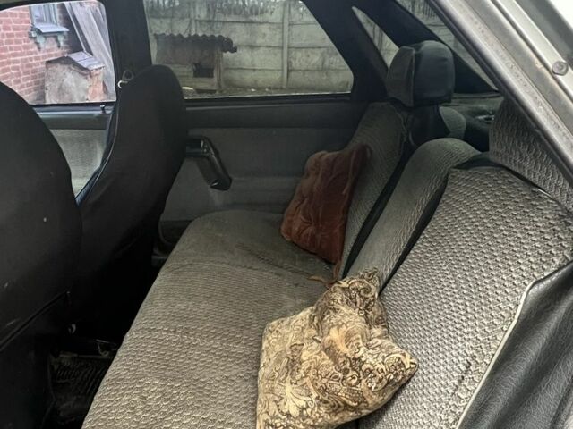 Серый ВАЗ 2110, объемом двигателя 0 л и пробегом 180 тыс. км за 1350 $, фото 4 на Automoto.ua