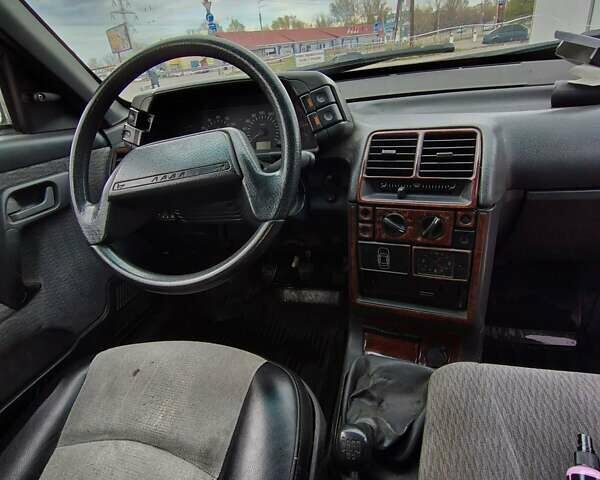 Серый ВАЗ 2110, объемом двигателя 1.5 л и пробегом 250 тыс. км за 1600 $, фото 13 на Automoto.ua