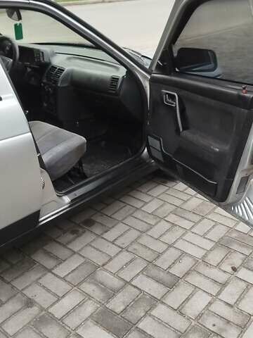 Сірий ВАЗ 2110, об'ємом двигуна 1.5 л та пробігом 168 тис. км за 1950 $, фото 12 на Automoto.ua