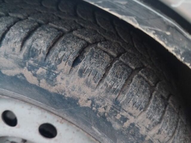 Сірий ВАЗ 2110, об'ємом двигуна 1.5 л та пробігом 250 тис. км за 1400 $, фото 7 на Automoto.ua