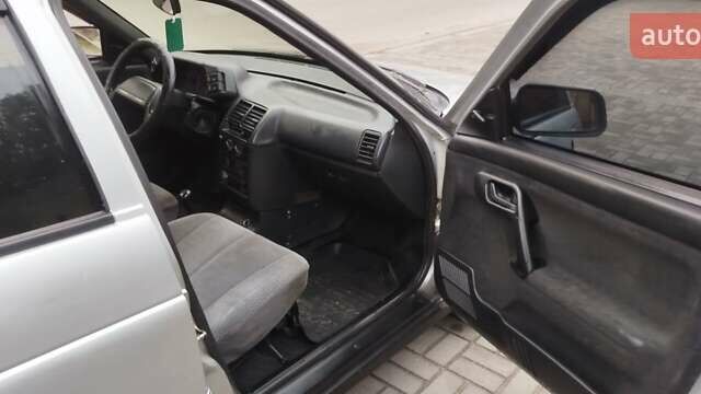 Сірий ВАЗ 2110, об'ємом двигуна 1.5 л та пробігом 168 тис. км за 1950 $, фото 14 на Automoto.ua