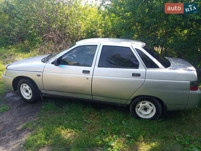 Серый ВАЗ 2110, объемом двигателя 1.5 л и пробегом 250 тыс. км за 2000 $, фото 4 на Automoto.ua