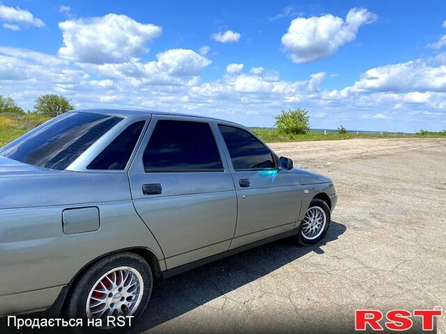 Серый ВАЗ 2110, объемом двигателя 1.5 л и пробегом 200 тыс. км за 1900 $, фото 3 на Automoto.ua