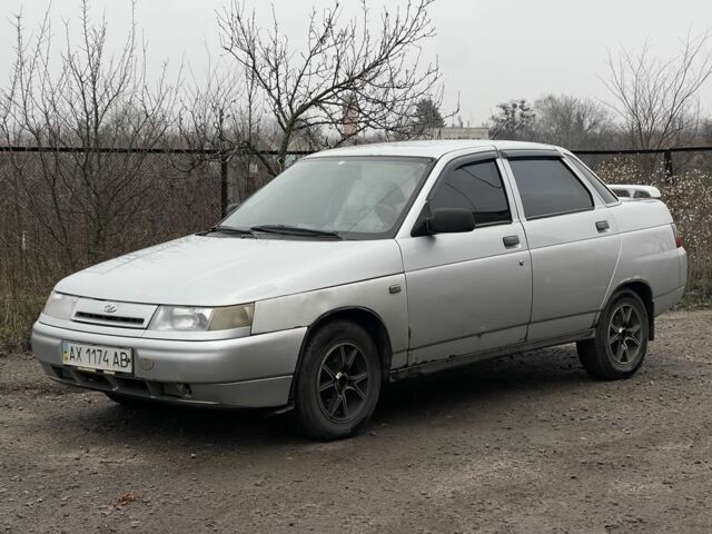 Серый ВАЗ 2110, объемом двигателя 1.6 л и пробегом 200 тыс. км за 1500 $, фото 3 на Automoto.ua