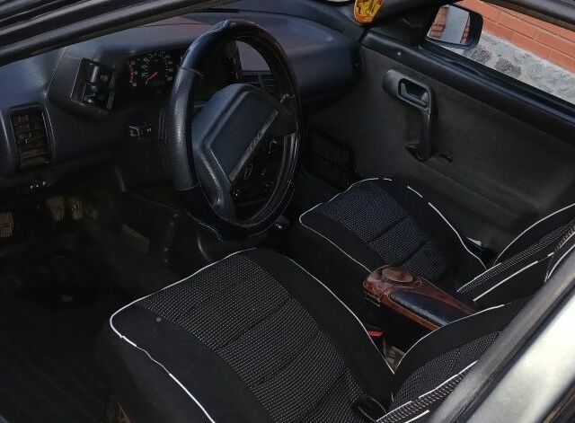 Серый ВАЗ 2110, объемом двигателя 1.5 л и пробегом 199 тыс. км за 2000 $, фото 7 на Automoto.ua