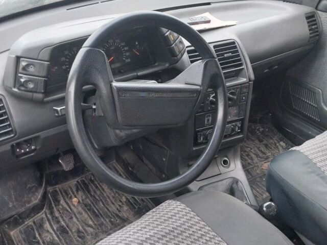 Серый ВАЗ 2110, объемом двигателя 2 л и пробегом 300 тыс. км за 1551 $, фото 1 на Automoto.ua