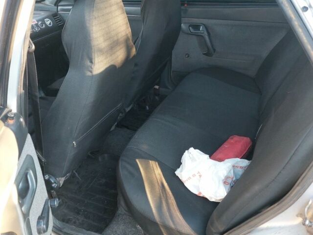 Сірий ВАЗ 2110, об'ємом двигуна 1.6 л та пробігом 2 тис. км за 944 $, фото 4 на Automoto.ua