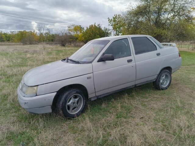 Серый ВАЗ 2110, объемом двигателя 1.5 л и пробегом 240 тыс. км за 1100 $, фото 1 на Automoto.ua