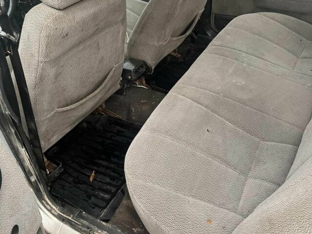 Серый ВАЗ 2110, объемом двигателя 1 л и пробегом 20 тыс. км за 595 $, фото 5 на Automoto.ua