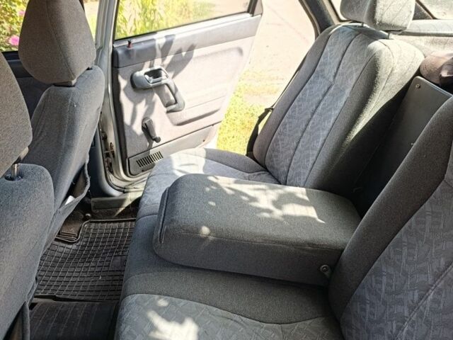 ВАЗ 2110 2004 в Никополе на Automoto.ua Серый ВАЗ 2110, объемом двигателя 1 л и пробегом 205 тыс. км за 1600 $, фото 4 на Automoto.ua