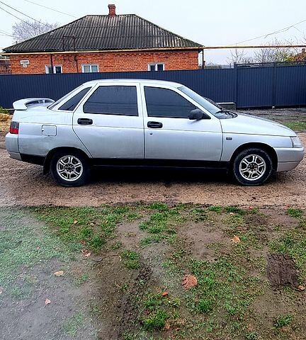 Серый ВАЗ 2110, объемом двигателя 1.5 л и пробегом 230 тыс. км за 1350 $, фото 4 на Automoto.ua