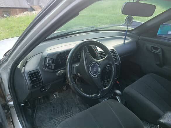 Сірий ВАЗ 2110, об'ємом двигуна 1.5 л та пробігом 230 тис. км за 1000 $, фото 2 на Automoto.ua