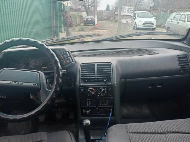 Серый ВАЗ 2110, объемом двигателя 1.6 л и пробегом 130 тыс. км за 999 $, фото 6 на Automoto.ua