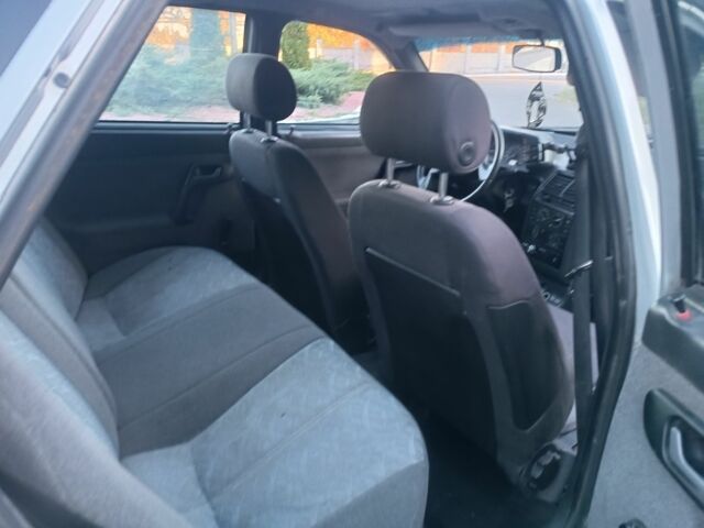 Серый ВАЗ 2110, объемом двигателя 1.5 л и пробегом 35 тыс. км за 1750 $, фото 8 на Automoto.ua