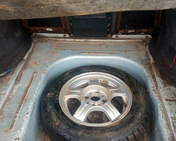ВАЗ 2110 2004 в Сокинянах на Automoto.ua Серый ВАЗ 2110, объемом двигателя 1.5 л и пробегом 300 тыс. км за 1200 $, фото 6 на Automoto.ua