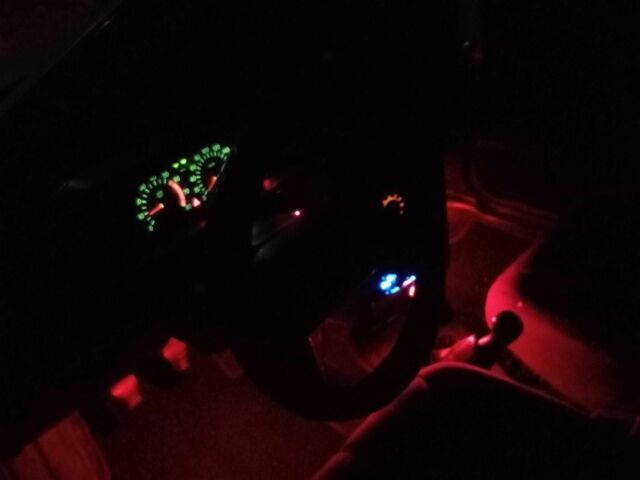 Серый ВАЗ 2110, объемом двигателя 1.5 л и пробегом 225 тыс. км за 1200 $, фото 1 на Automoto.ua