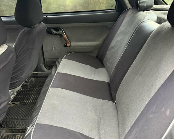 Сірий ВАЗ 2110, об'ємом двигуна 1.5 л та пробігом 260 тис. км за 1550 $, фото 8 на Automoto.ua