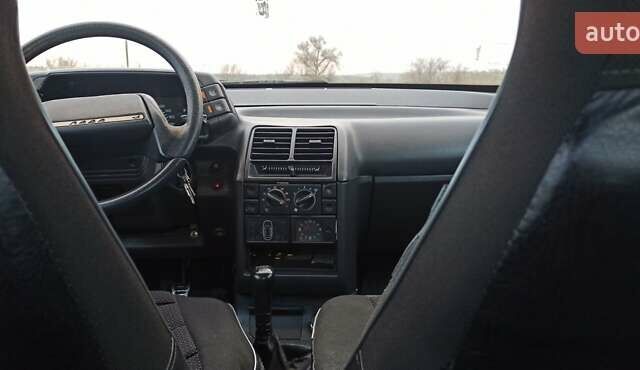 Сірий ВАЗ 2110, об'ємом двигуна 1.5 л та пробігом 180 тис. км за 2100 $, фото 6 на Automoto.ua