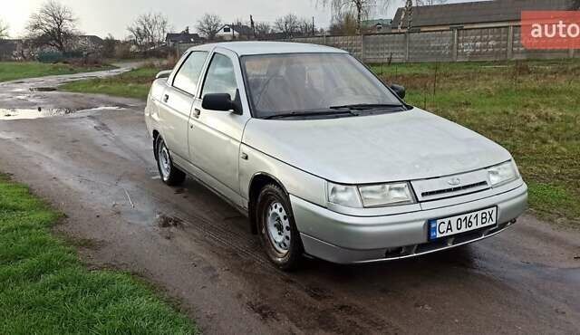 Сірий ВАЗ 2110, об'ємом двигуна 1.5 л та пробігом 180 тис. км за 2100 $, фото 4 на Automoto.ua