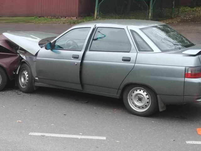 Серый ВАЗ 2110, объемом двигателя 1.5 л и пробегом 70 тыс. км за 887 $, фото 1 на Automoto.ua