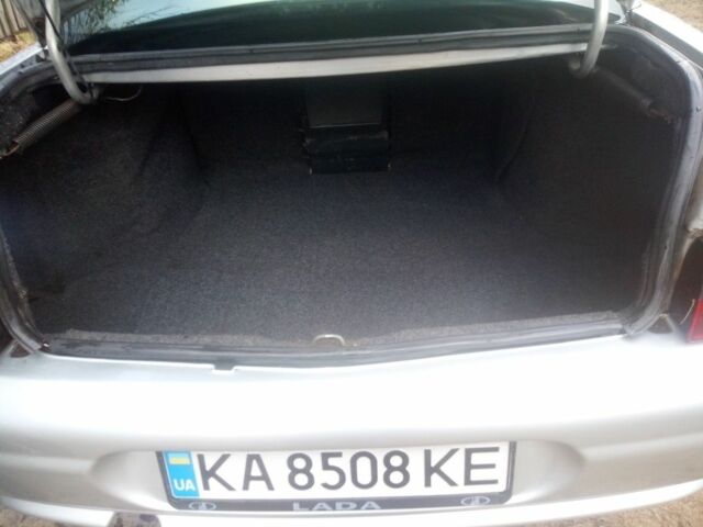 Сірий ВАЗ 2110, об'ємом двигуна 1.5 л та пробігом 220 тис. км за 1656 $, фото 8 на Automoto.ua