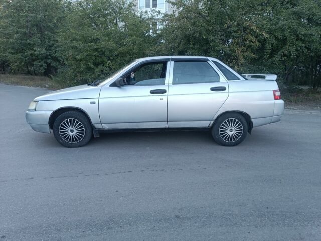 Серый ВАЗ 2110, объемом двигателя 1.5 л и пробегом 35 тыс. км за 1750 $, фото 3 на Automoto.ua