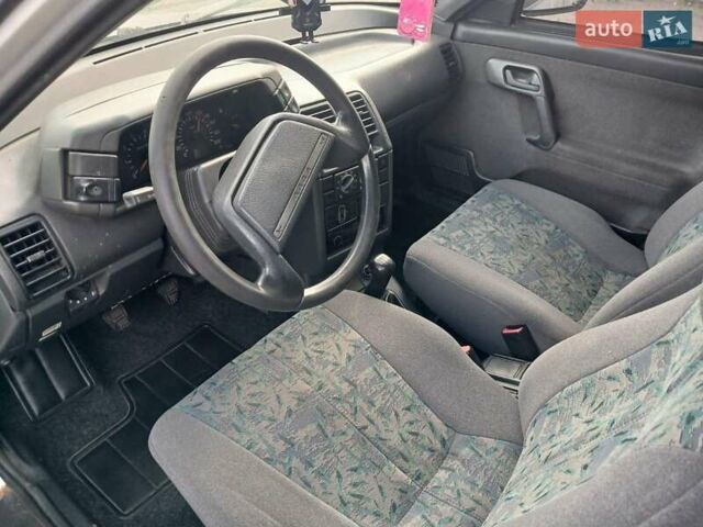 Серый ВАЗ 2110, объемом двигателя 0 л и пробегом 300 тыс. км за 1300 $, фото 4 на Automoto.ua