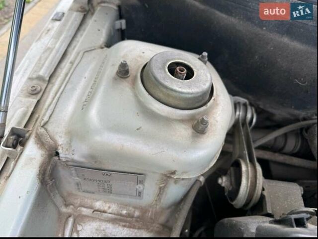 Сірий ВАЗ 2110, об'ємом двигуна 1.5 л та пробігом 147 тис. км за 1700 $, фото 26 на Automoto.ua