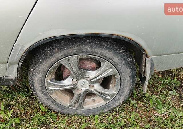 Сірий ВАЗ 2110, об'ємом двигуна 1.5 л та пробігом 220 тис. км за 1400 $, фото 6 на Automoto.ua