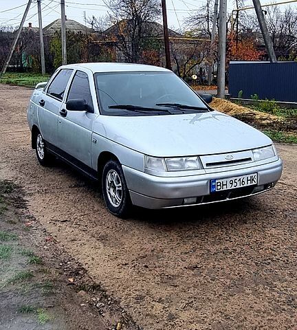 Серый ВАЗ 2110, объемом двигателя 1.5 л и пробегом 230 тыс. км за 1350 $, фото 1 на Automoto.ua